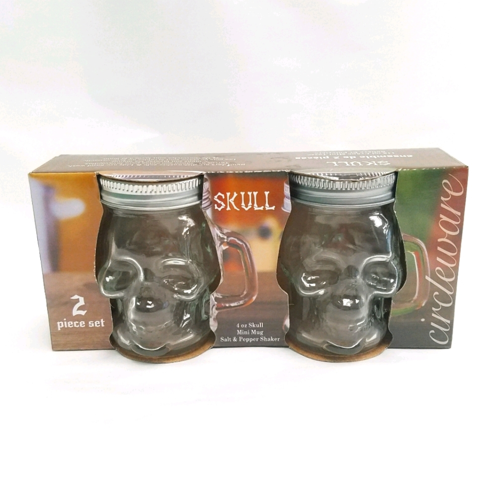 Skull salt & pepper shakers, set, clear, new